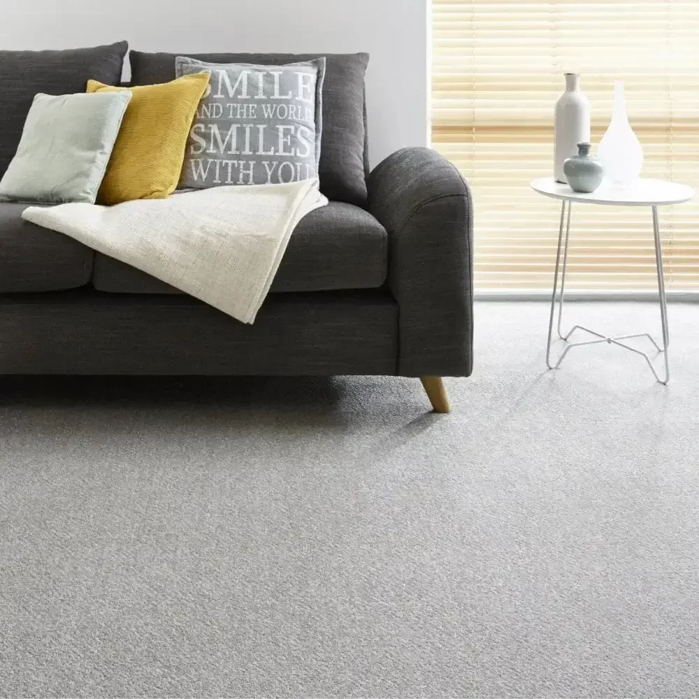 Gray-Wall-to-Wall-Carpet-2-1.webp